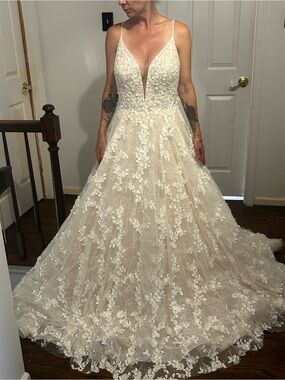 Martina Liana Ivory and Champagne Lace A‑Line Wedding Dress